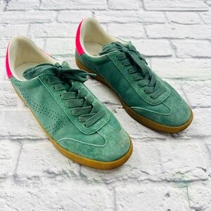 Steve Madden Graysen Green and Pink Sneaker Shoes Womans Size 10 M Casual